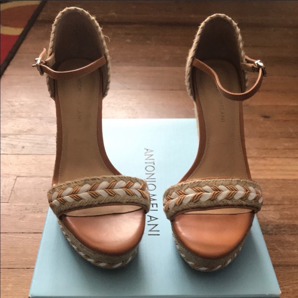 Wedge sandals